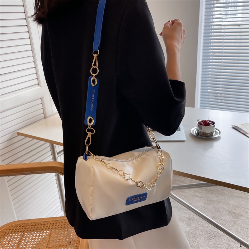 Túi Đeo Chéo Mini Họa Tiết Hoa Phối Dây Xích Phong Cách Hàn Quốc Hàng Mới Thời Trang Xuân Hè 2022