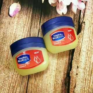 Kem dưỡng da Vaseline đủ loại