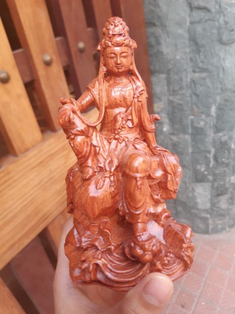 Tượng phật bà quan âm