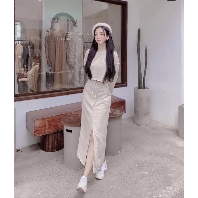 Chân váy xẻ dài vintage