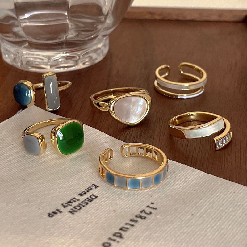 Nhẫn Đính Ngọc Lục Bảo Thời Trang Cá Tính Cho Nữ