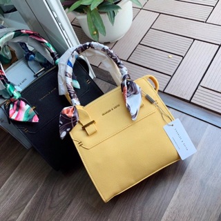 TÚI CHARLES & KEITH XUẤT DƯ