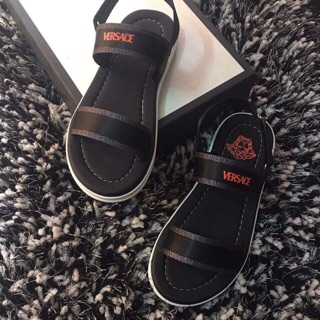 Xăng đan nam versace