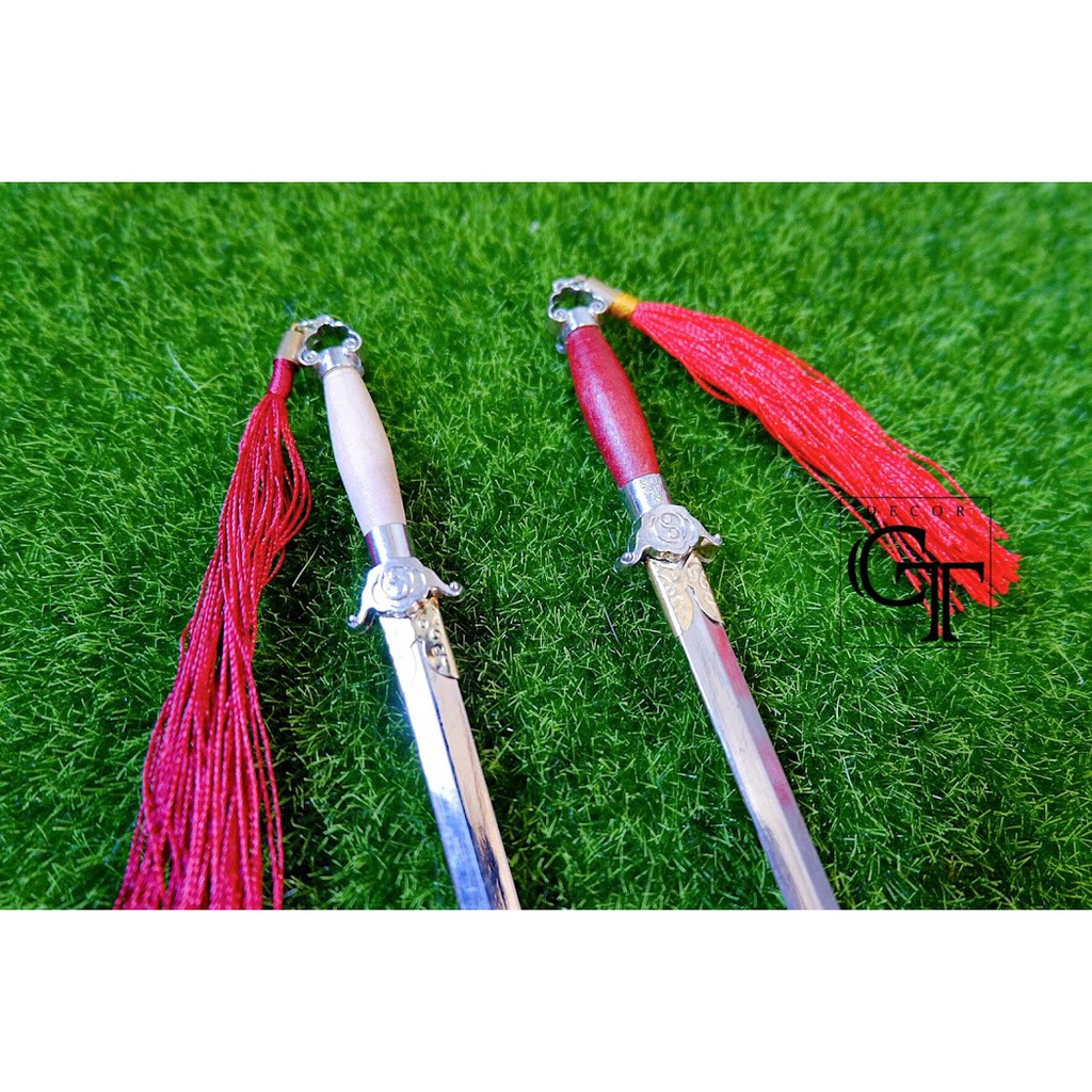 Mô hình móc khóa Kiếm cán gỗ