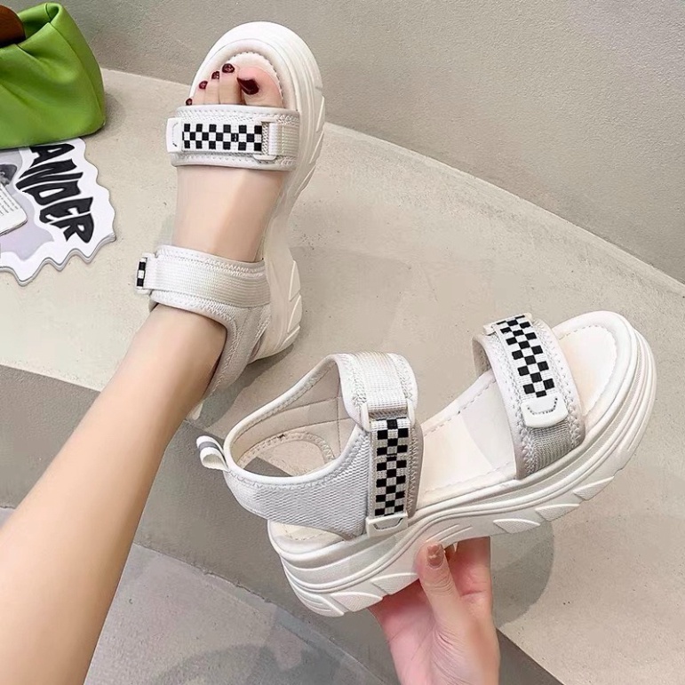 Sandal nữ độn đế 5 cm kẻ caro hot trend Xing - Hàng mới về