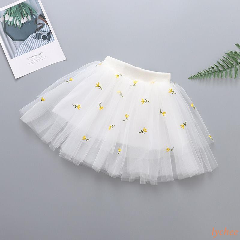 Chân váy xòe dáng ngắn xinh xắn thời trang dành cho bé gái