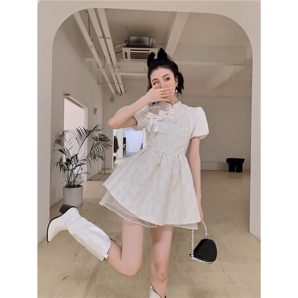 Váy công chúa màu trắng thiết kế sang trọng | BigBuy360 - bigbuy360.vn