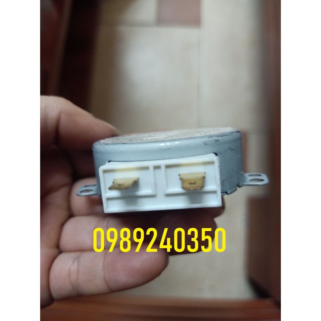 Mô tơ quay đĩa lò vi sóng 220V - 4W trục vát