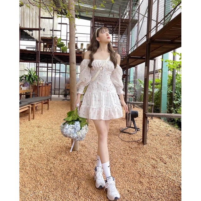 Váy babydoll hoa nhí cổ vuông tay dài dây rút ngực dáng xoè bèo tầng 2 lớp phong cách Hàn Quốc