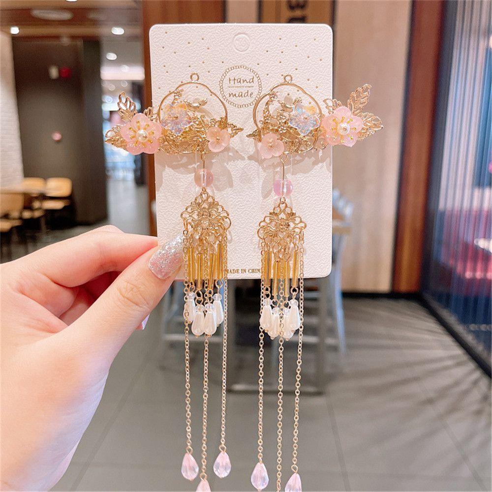 Set 2 Kẹp Tóc Hình Hoa Và Bướm Dễ Thương