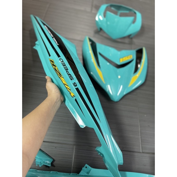 Dàn áo ex 150 màu đẹp lạ