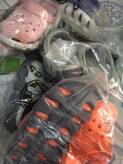 Dép cá sấu hàng đẹp Ảnh thật shop chụp | BigBuy360 - bigbuy360.vn