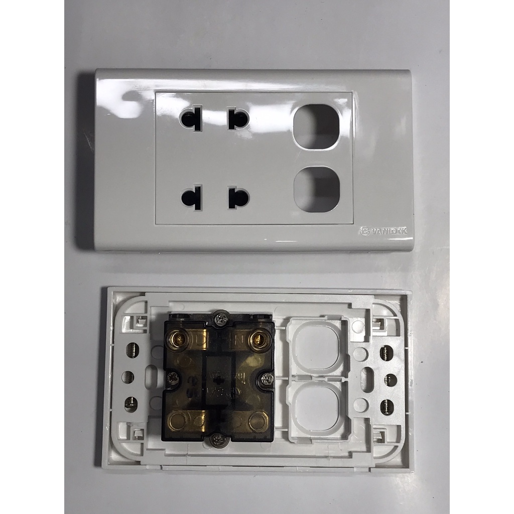 Ổ cắm + lỗ s18 sino-vanlock