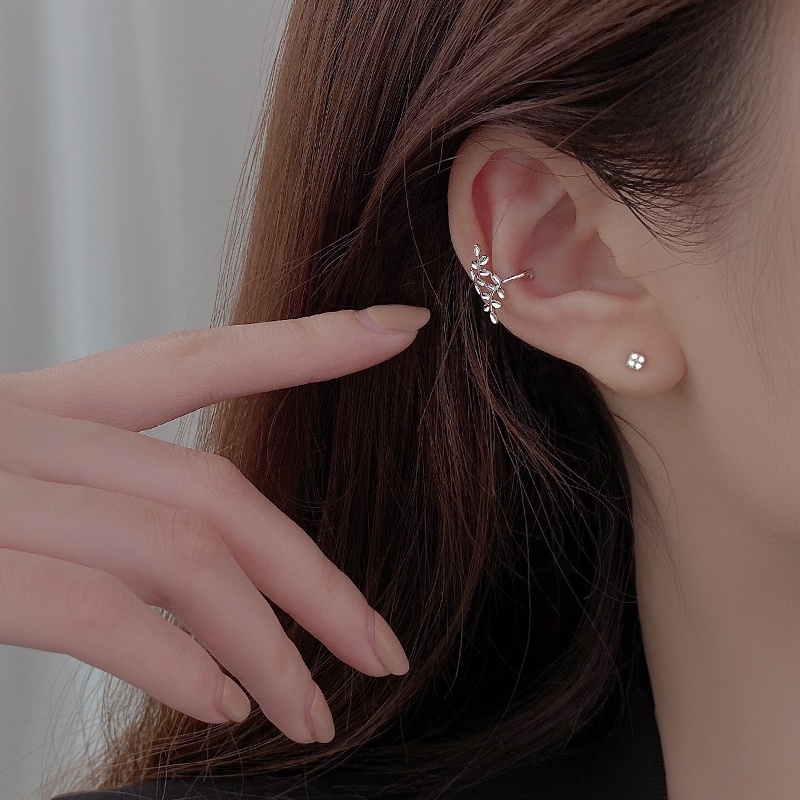 1 Khuyên Tai Bạc s925 Hình Lá Không Xỏ Lỗ Dành Cho Nữ