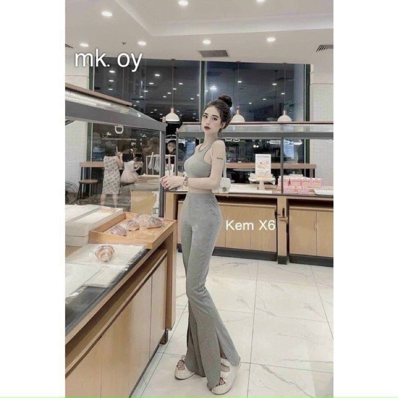 Set áo ba lỗ ngược kèm quần ống rộng xẻ tà dưới siêu xinh B2