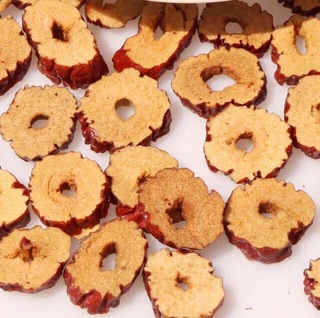 1 kg táo đỏ thái lát bỏ hạt