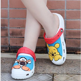 Gấu Pooh Crocs Duet Thể Thao Tắc Giày Sandal Nữ Dép Đi Biển Mùa Hè Giày Trẻ Em Plus Size 31-41