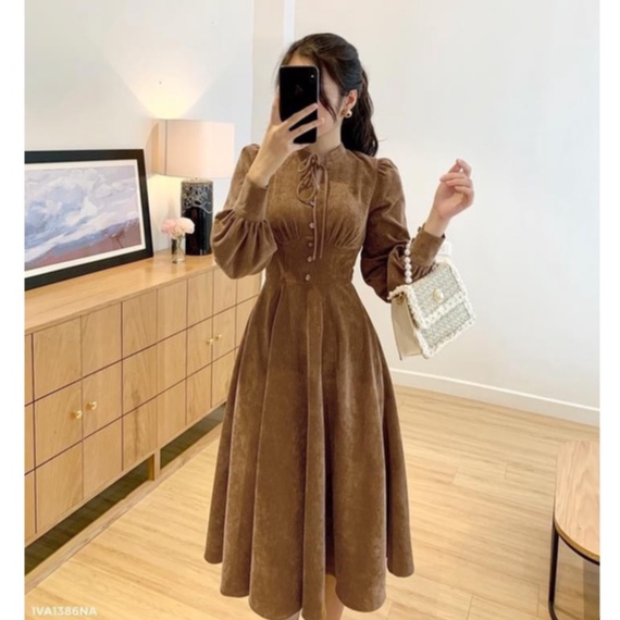 Váy thiết kế cho nữ chất nhung tăm cổ nơ màu nâu tây tiểu thư mềm mịn Mẫu mới 2022 | BigBuy360 - bigbuy360.vn