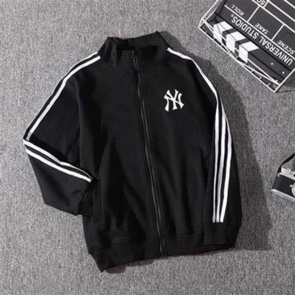 Bộ Đồ Nam Trên Có Hàng Hóa! Set Áo Thun In LOGO Và Quần Dài Thể Thao Thời Trang Năng Động Cho Nam