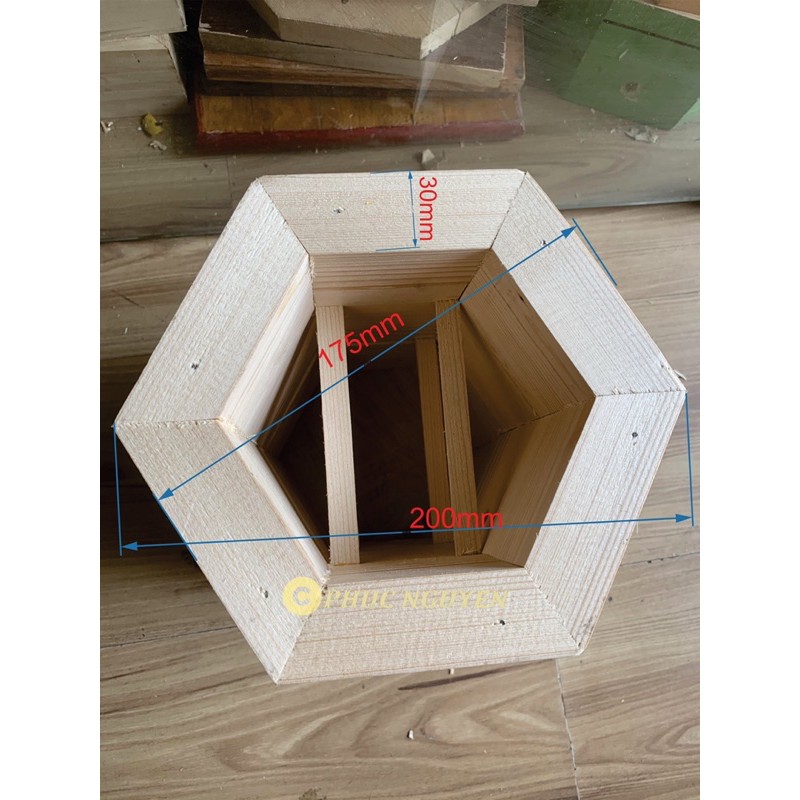 Thùng ong dú lục giác - stingless bee box