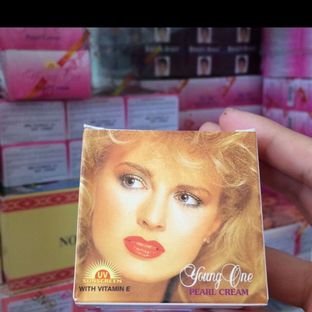 Kem Cô Gái Tóc Xù Young One Loại 1