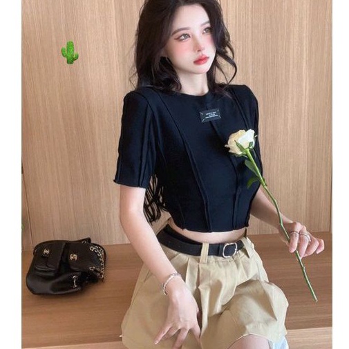 Áo thun croptop kiểu viền nổi tay ngắn thêu logo (B.C)