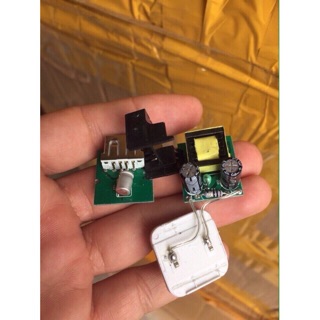 Sạc cáp lightning và tai nghe jack 3.5 