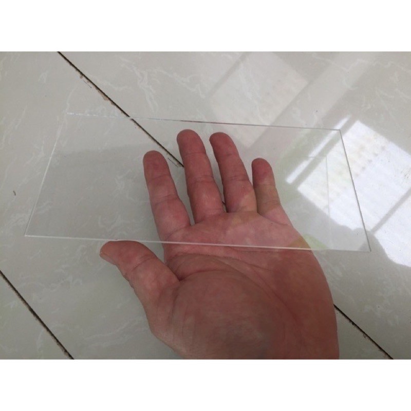 Tấm mica trong suốt loại dày 2mm (kt: 20x40cm)