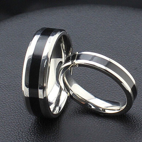 Set bốn nhẫn kiểu có đính ngọc tra và đá được mạ vàng đầy phá cách cho nữ