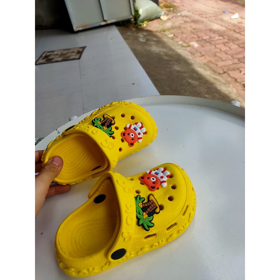 Dép Cho Bé Sục Kèm Sticker Siêu Nhẹ Cực Mềm Êm Chân Đế Chống Trơn Trượt Cho Cả Trai Và Gái 0=>6 Tuổi