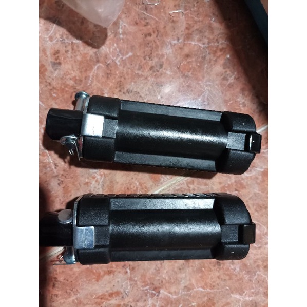 Cặp gác chân sau wave