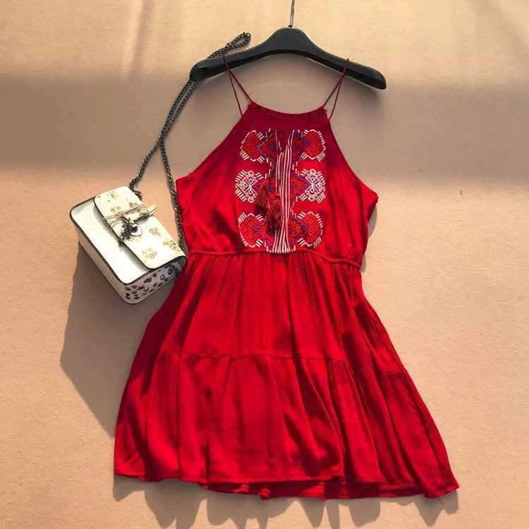 ĐẦM VINTAGE HOA THẾU ( PHÍA TRONG CÓ QUẦN ) | BigBuy360 - bigbuy360.vn