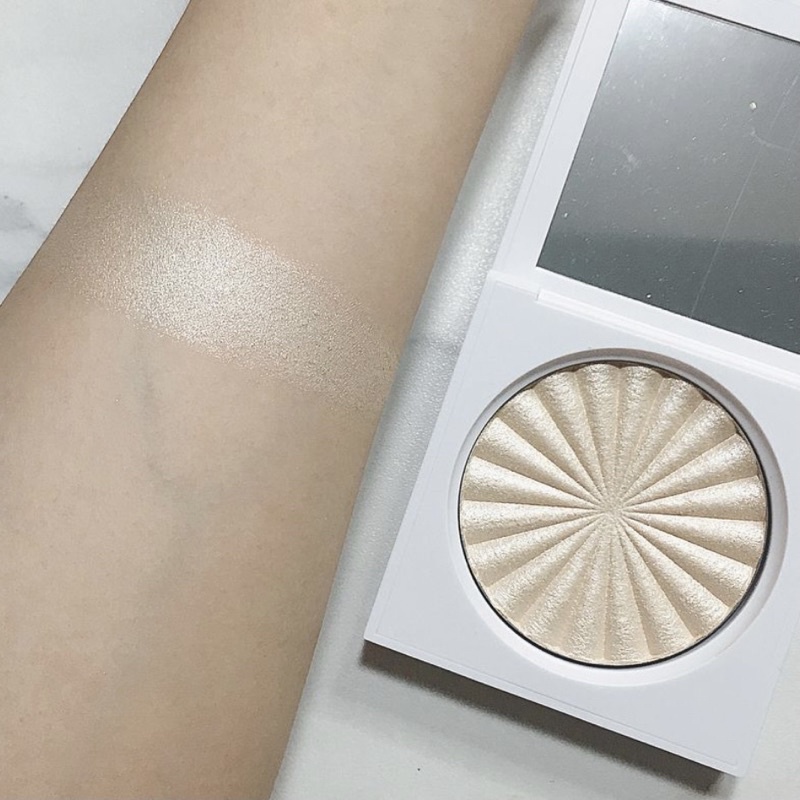 OFRA - “Star Island” Highlighter | phấn bắt sáng màu ngọc trai ngà