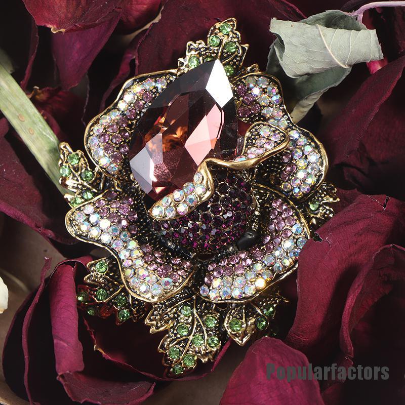 Trâm Cài Áo Hình Hoa Đính Đá Sang Trọng Cho Nữ