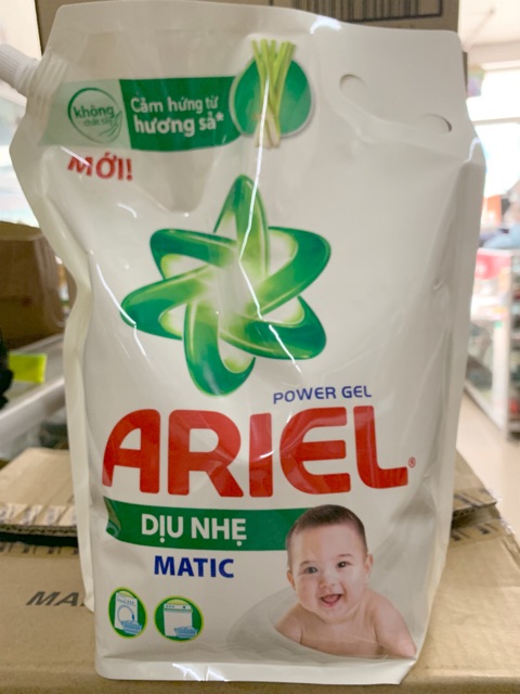 Túi nước giặt Ariel dịu nhẹ 3,2kg (mầu trắng)