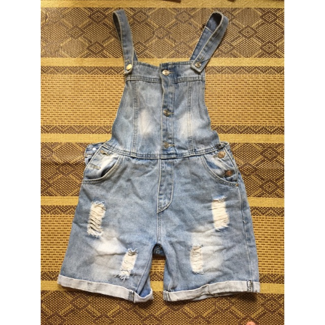 Thanh lý yếm bò ngố 100k