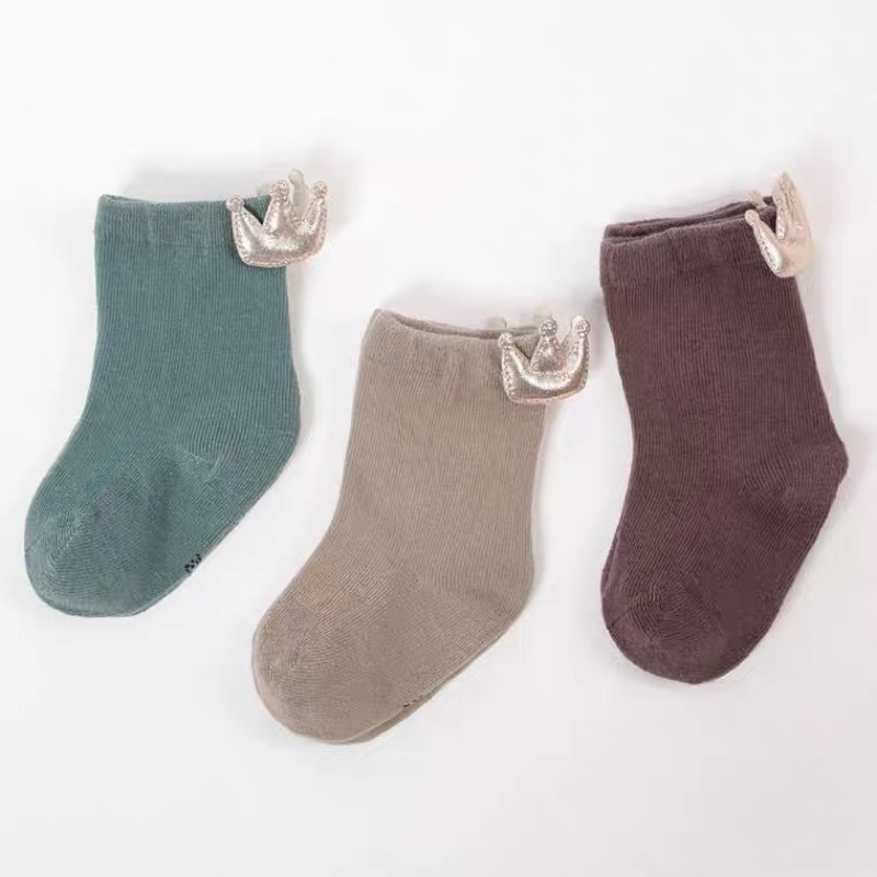 Tất cao cổ siêu dễ thương cho bé