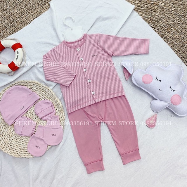 Bộ nous thu đông  cài thẳng peptit