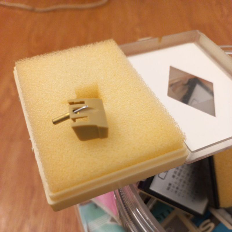 Kim đĩa than  victor ,misumitsi