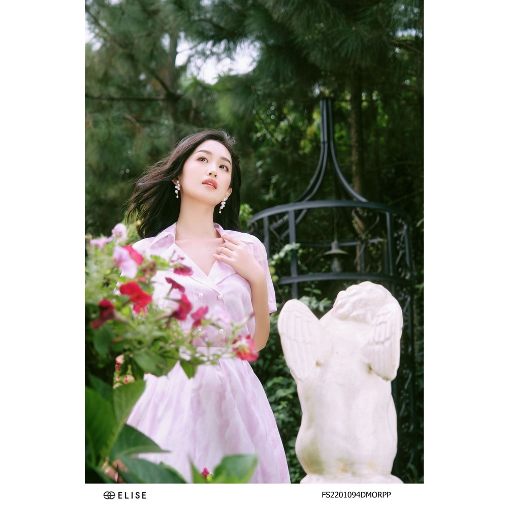 Đầm tơ hồng HT cổ vest thiết kế Elise FS2201094DMORPP