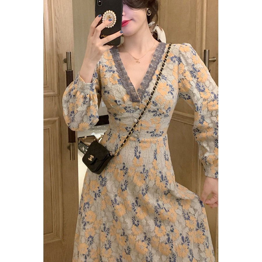 ĐẦM REN CỔ V DÀI TAY