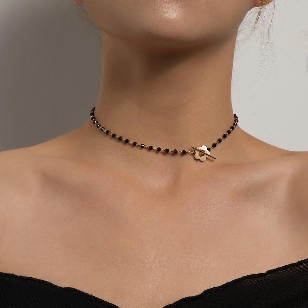 (039) Vòng Cổ Choker Đính Hạt Cườm Nhỏ Bông Hoa Xinh Xắn