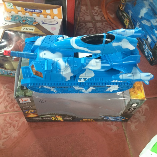 Xe tăng biến hình máy  bay