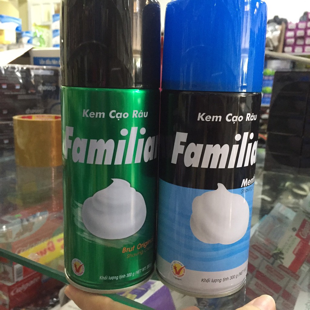 Kem  cạo râu Familiar Menthol 300g có 2 màu