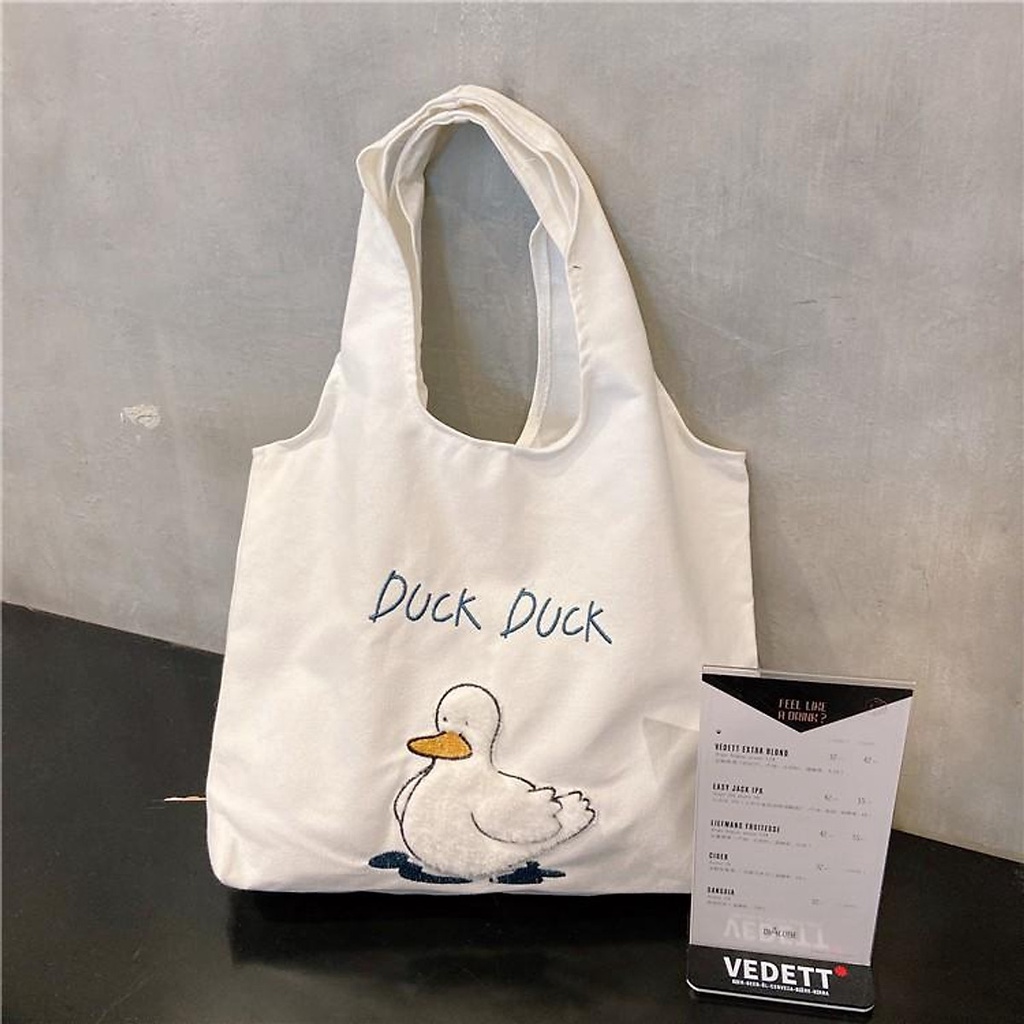 TOTE CANVAS VỊT FORM TRÒN TÚI VẢI ĐEO VAI BAG NÚT BẤM SIZE LỚN AOMIVN DU LỊCH DẠO PHỐ CÁ TÍNH