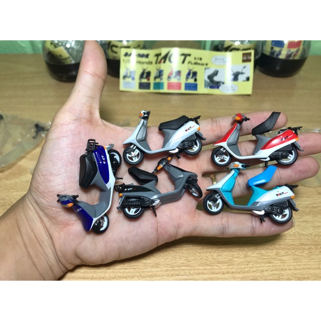 Mô hình xe máy Honda Tact