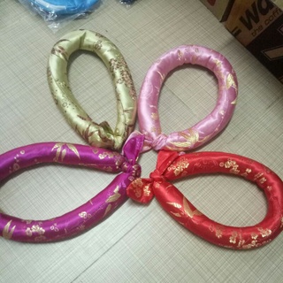 Mấn đội đầu cho em bé
