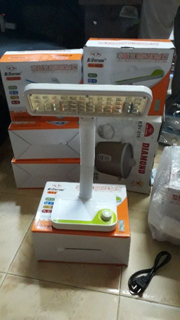 [Mã ELFLASH5 giảm 20K đơn 50K] ĐÈN BÀN HỌC SINH BÓNG LED CAO CẤP SẠC ĐIỆN