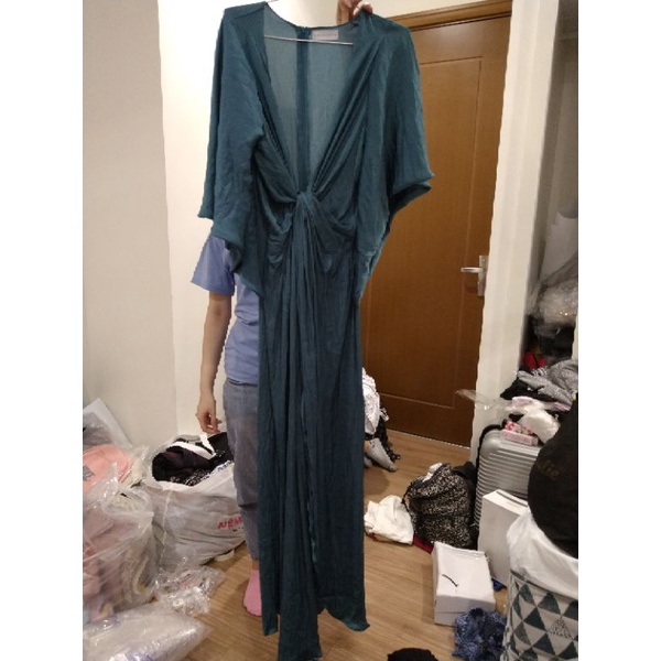 Đầm lụa cánh dơi cổ V xẻ sâu xoắn eo VNXK Zara dáng dài maxi xẻ tà đắp chéo sexy đi biển xuất khẩu dư xịn