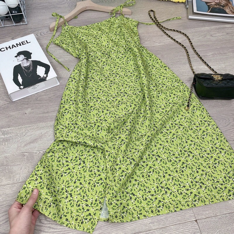 Váy Hoa Hai Dây Màu Xanh Cốm ,Xẻ Vạt Tiểu Thư